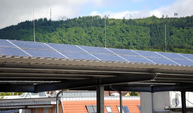 Photovoltaikanlagen wie auf dem Dach d...ossenschaft  in Bad Sckingen werden.   | Foto: RAlph Fautz