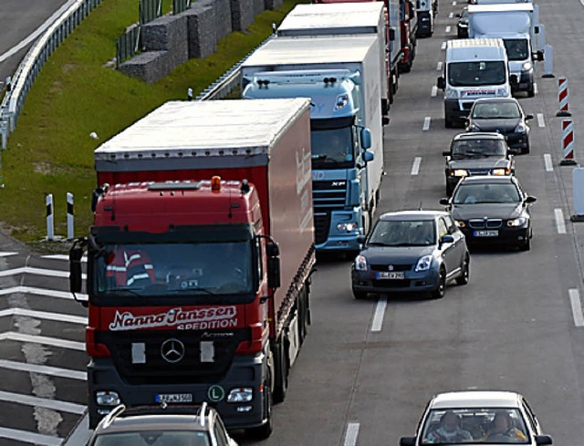 Die Verkehrsbehinderungen an der Offen...schlussstelle sollen geringer werden.   | Foto: Archiv: hsl