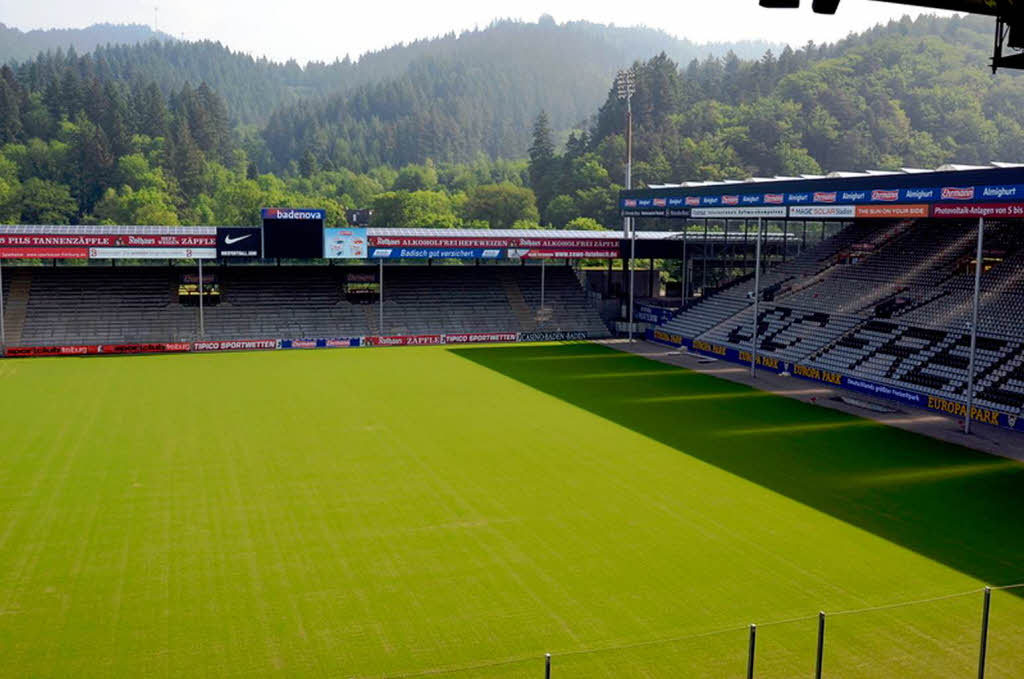 Der heilige Rasen des SC Freiburg. Der heilige Rasen des SC Freiburg.