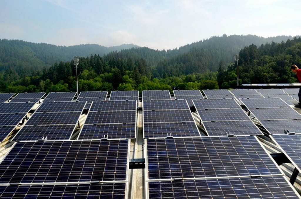 Auf dem Dach des Mage-Solar-Stadions. Auf dem Dach des Mage-Solar-Stadions.