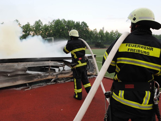 Vorerst kein Hochsprung mehr: Der Blit...ingeschlagen und sie in Brand gesetzt.  | Foto: Patrick Seeger