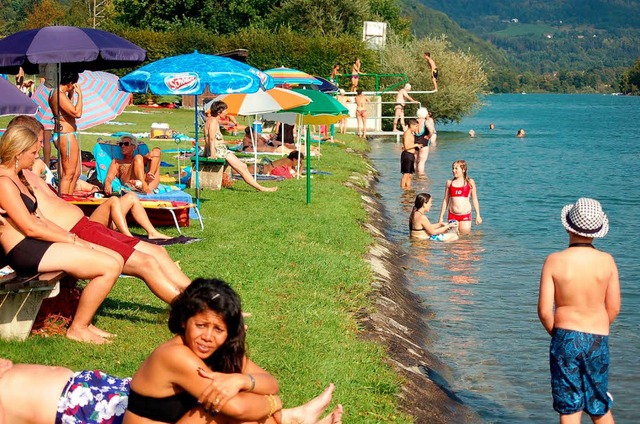 Sehr beliebt im Sommer: Ein Bad im Rhe... nicht den EU-Richtlinien entspricht.   | Foto: Archivfoto: Hildegard Siebold