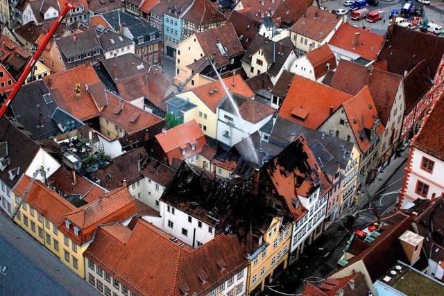 Grobrand in Coburg: Historische Altstadt in Flammen