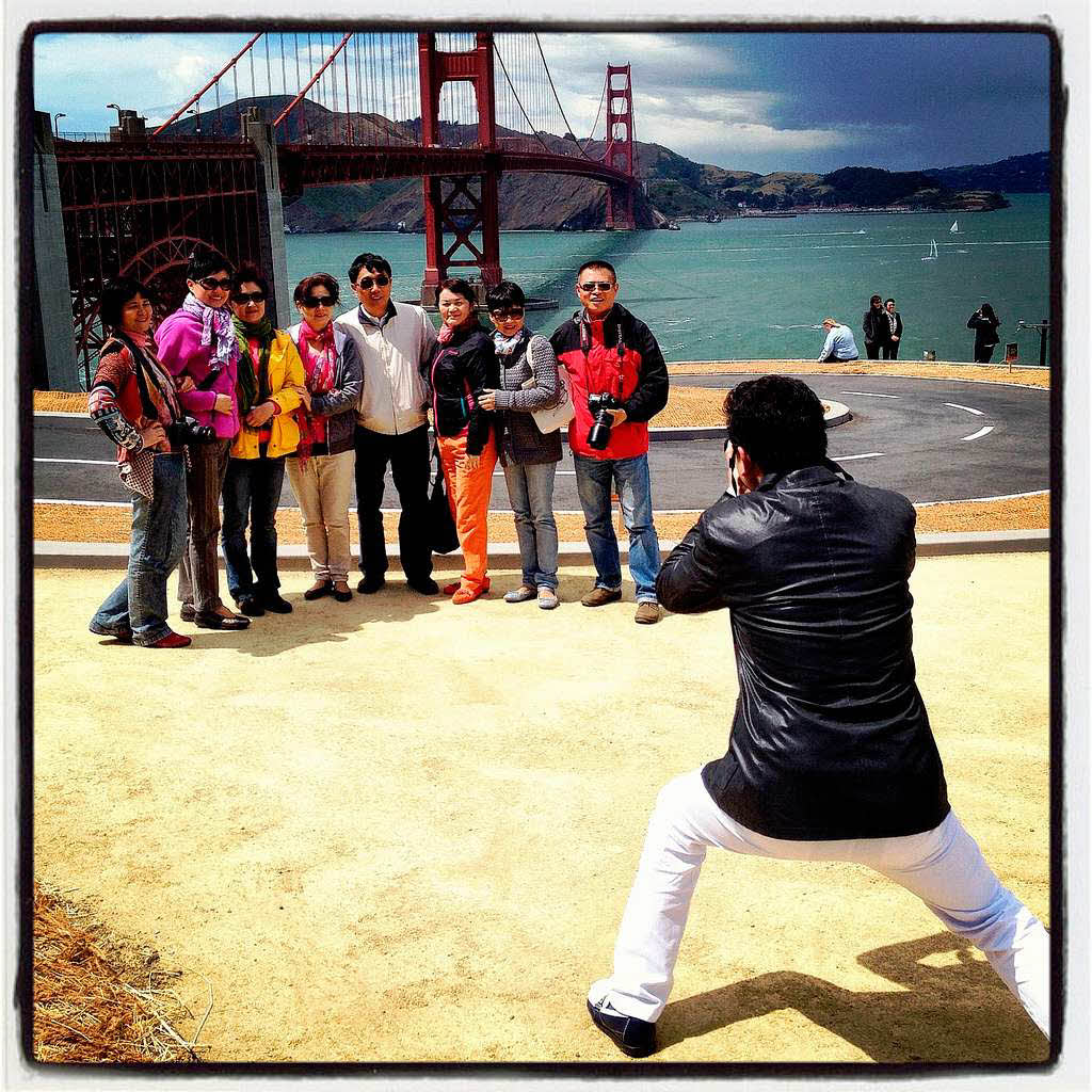 Touristen am 25. Mai 2012 an der Golden Gate Bridge.