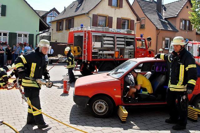 Feuerwehr bt vor groer Kulisse