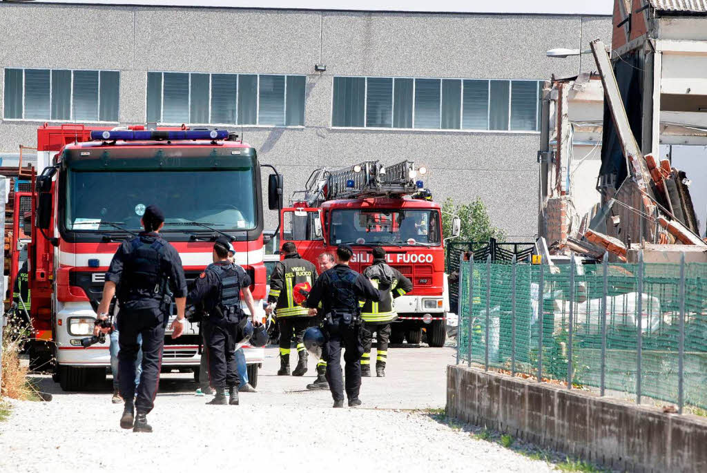 In San Felice sul Panaro  strzte ein Gebude der Frserei und Dreherei „Meta“  ein. Drei Mitarbeiter starben.