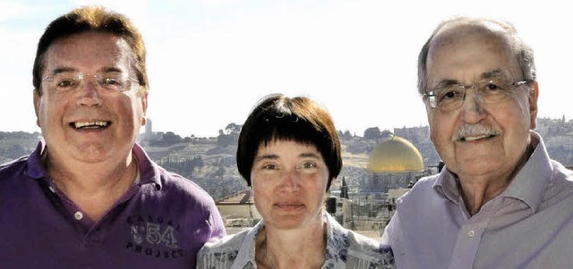 Brgerreise nach Israel (von links): H... &#8211; im Hintergrund der Felsendom.  | Foto: Markus Zimmermann