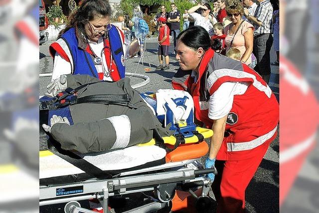 Wer rettet das Rote Kreuz?