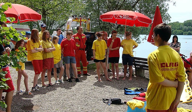 Die Wachsaison ist erffnet: erste Besprechung, dieses Jahr am Waldmattensee.   | Foto: dlrg