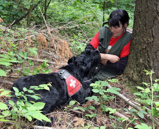Glcklich, wem ein trainierter Hund aus der Patsche helfen kann.   | Foto: silvia faller