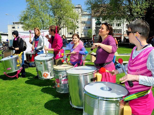 Um Trommeln wie diese drehte sich ein ...tsstreit: Die Sambastas im April 2011.  | Foto: Thomas Kunz