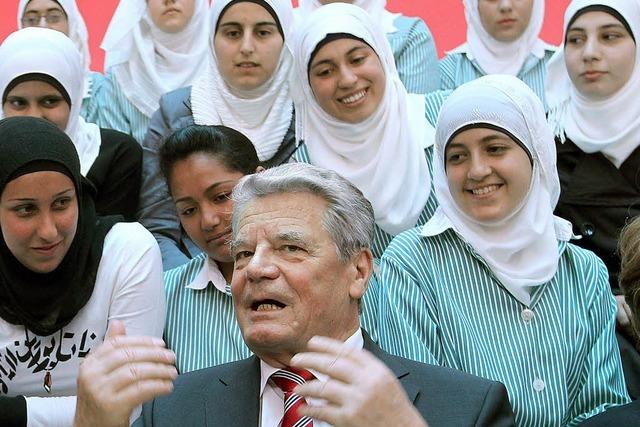 Gauck distanziert sich von Wulff