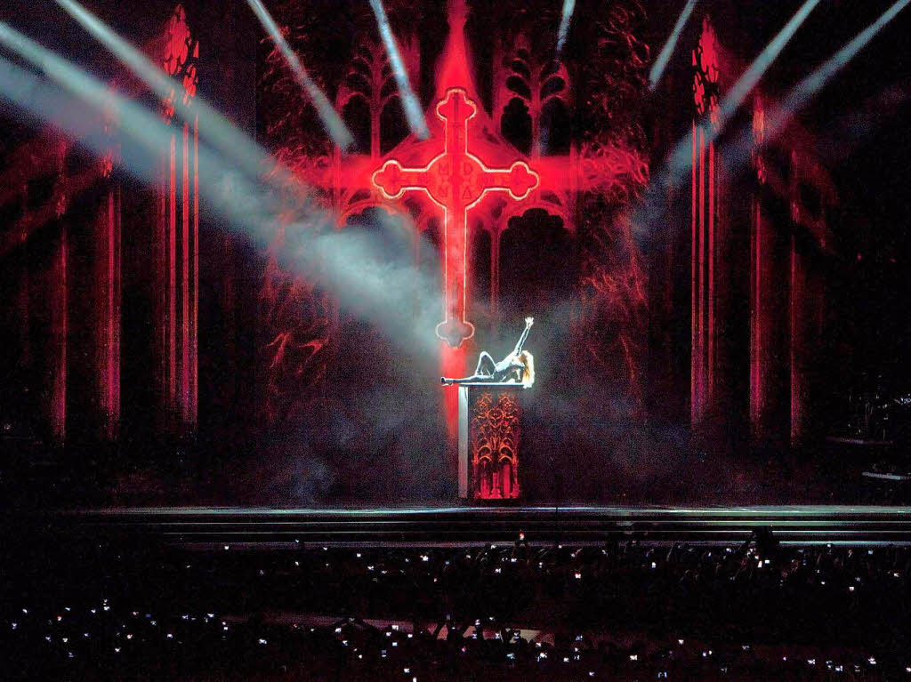 Friede, Freude, Frivolitten: Madonna live in Tel Aviv