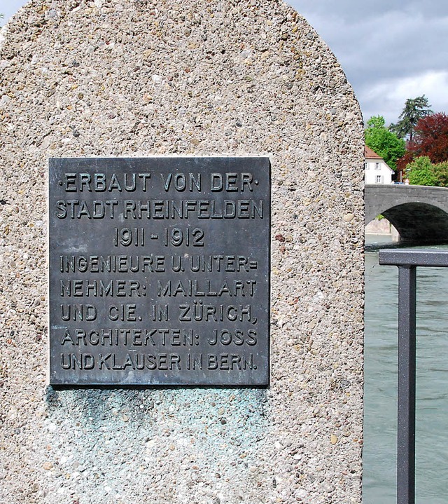 Gedenkstein an den Bau der Brcke vor 100 Jahren   | Foto: Ralf Staub