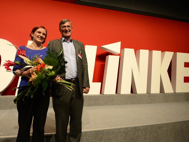 Katja Kipping und Bernd Riexinger fhr...Ost und West in der Partei  schlieen.  | Foto: dapd