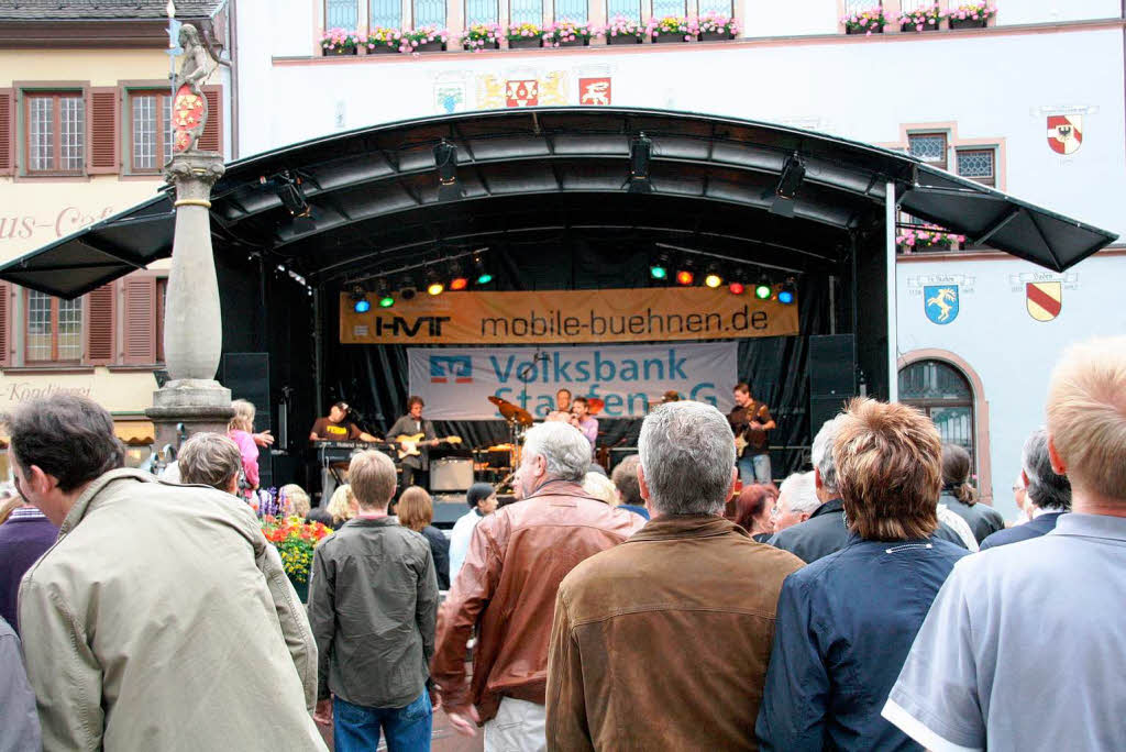 Beste Stimmung bei voller Lautstrke und vollen Glsern. Bei Wein und Musik war in Staufen drei Tage lang alles geboten,