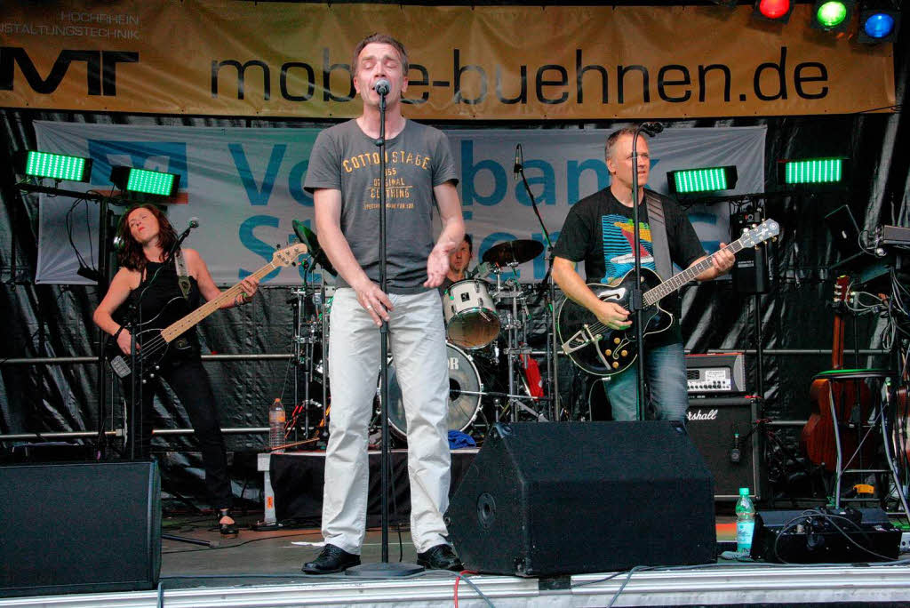 Beste Stimmung bei voller Lautstrke und vollen Glsern. Bei Wein und Musik war in Staufen drei Tage lang alles geboten,