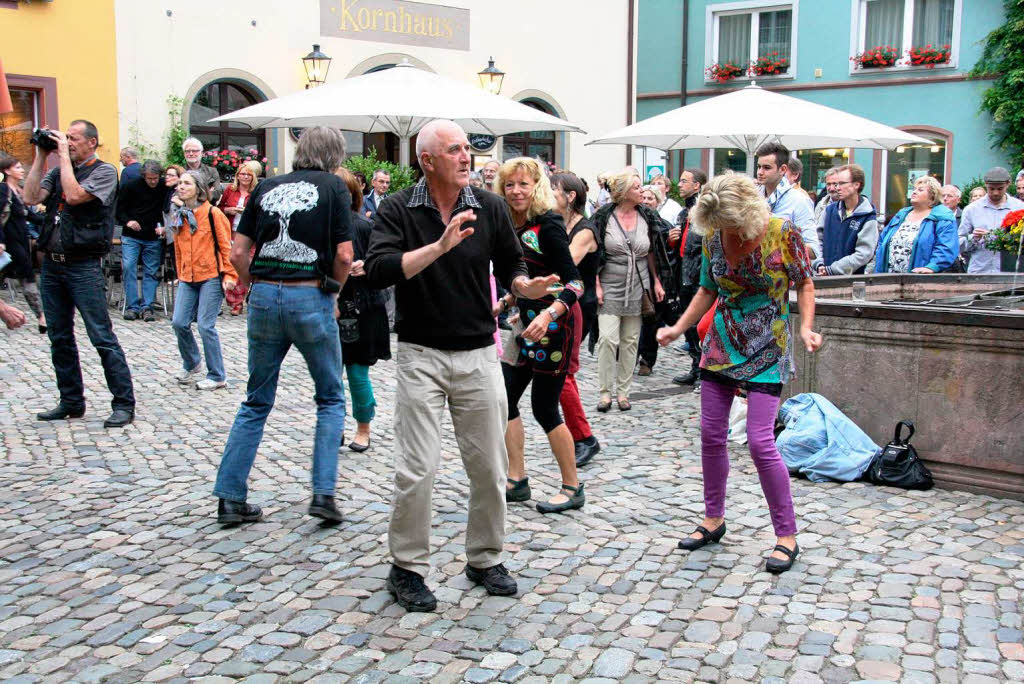 Beste Stimmung bei voller Lautstrke und vollen Glsern. Bei Wein und Musik war in Staufen drei Tage lang alles geboten,