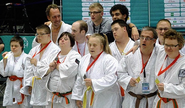 18 Judoka vom Judo Club Grenzach-Wyhle...den Special Olympics in Mnchen teil.   | Foto: Privat