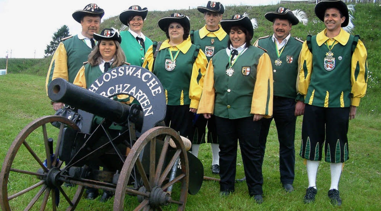 Die Schlosswache Kirchzarten war die g...gruppe beim Bllertreffen in Gersbach.  | Foto: Roswitha Frey