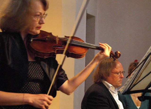 Ivetta Viatet und Wolfram Lorenzen int...ll Werke von Bach, Schubert und Franck  | Foto: Karin Stckl-Steinebrunner
