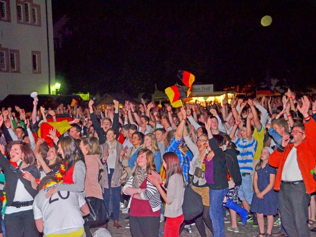 Rund 3000 Fans verfolgten das Auftakts...r deutschen Mannschaft gegen Portugal.  | Foto: Dieter Erggelet