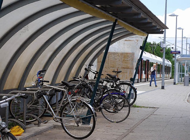 Verkehrsarten sollen besser verknpft ...llen wie hier in Brombach / Hauingen.   | Foto: Thomas Loisl Mink