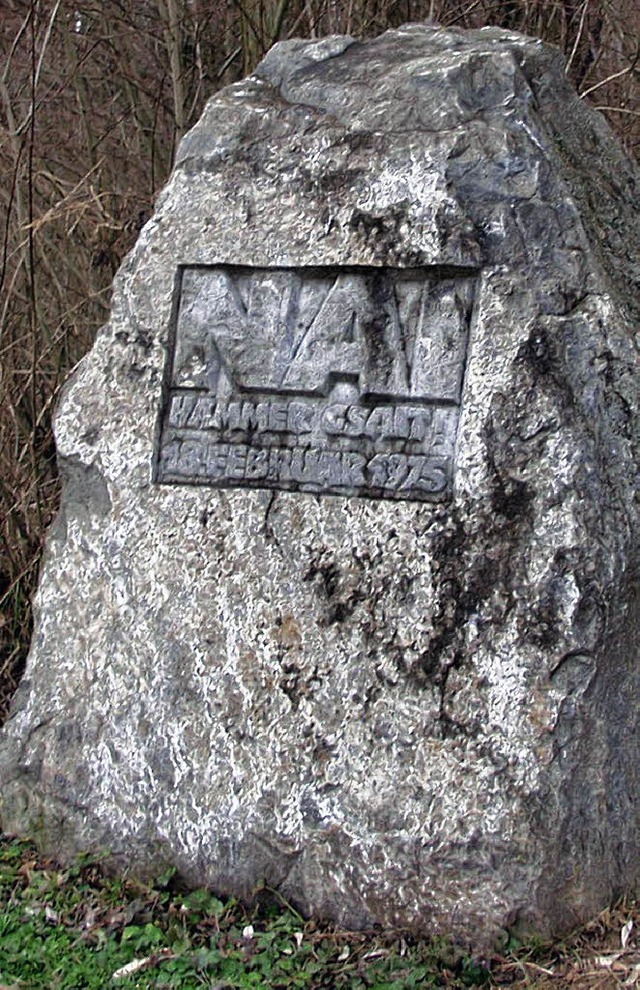 Widerstand in Stein gemeielt: der Gedenkstein im Wyhler Wald.   | Foto: Archivfoto: Hans-Jrgen Trul