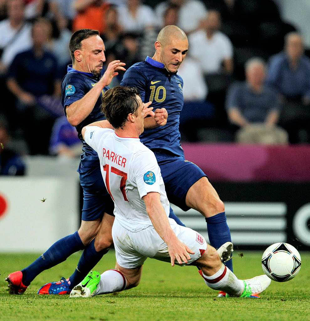 Frankreich und England trennen sich nach mauem Spiel 1:1.