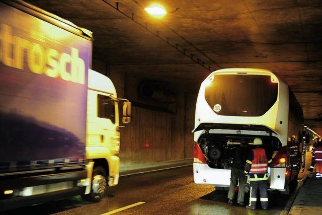 Bus-Panne im Tunnel