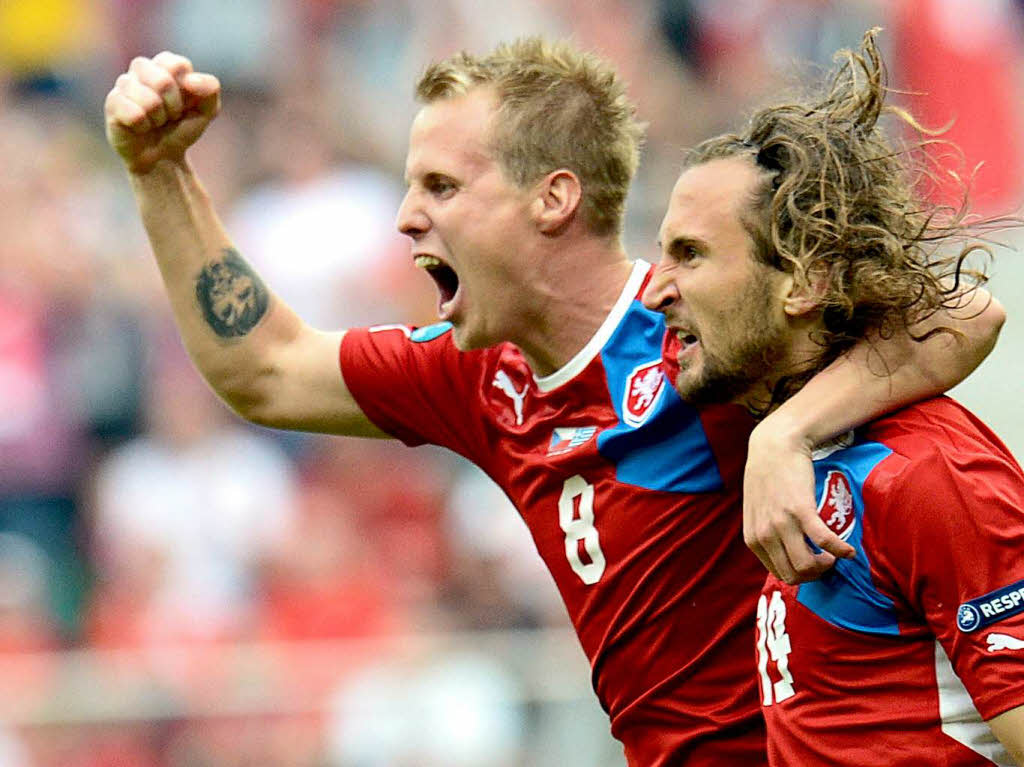 Petr Jiracek & David Limbersky jubeln nach dem 1:0 fr Tschechien