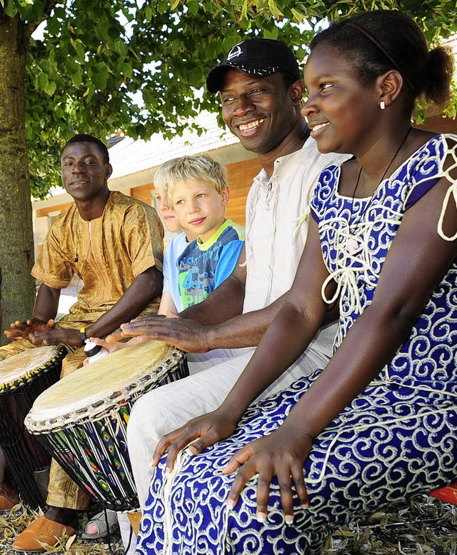 Trommeln, tanzen, exotisch essen: beim Afrikafest   | Foto: Thomas Kunz