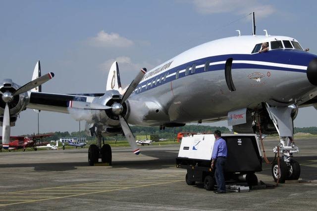 Oldtimer-Flugzeug macht wieder in Lahr Station