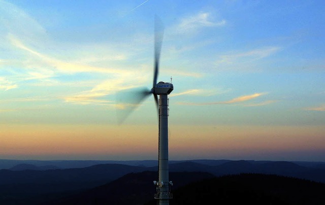 Die hocheffiziente Windkraftanlage auf...icht noch nicht fr die Energiewende.   | Foto: Peter Heck