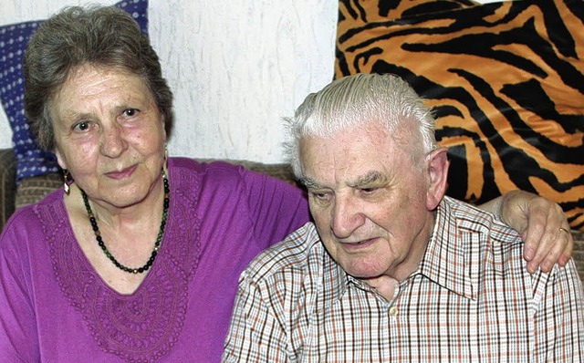 Hildegard und Adolf Renk aus Ltschenb...ni, das Fest der diamantenen Hochzeit.  | Foto: Rolf-Dieter Kanmacher