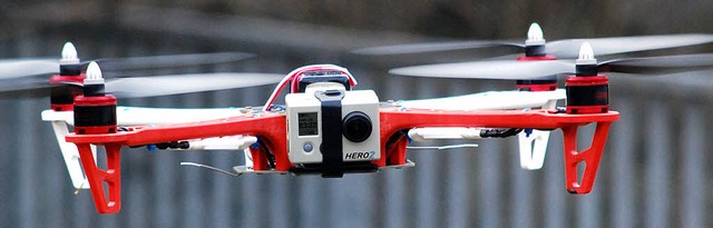 Im Schwebezustand:  Quadrocopter knne...n  und sind fr Anfnger gut geeignet.  | Foto: dpa-tmn