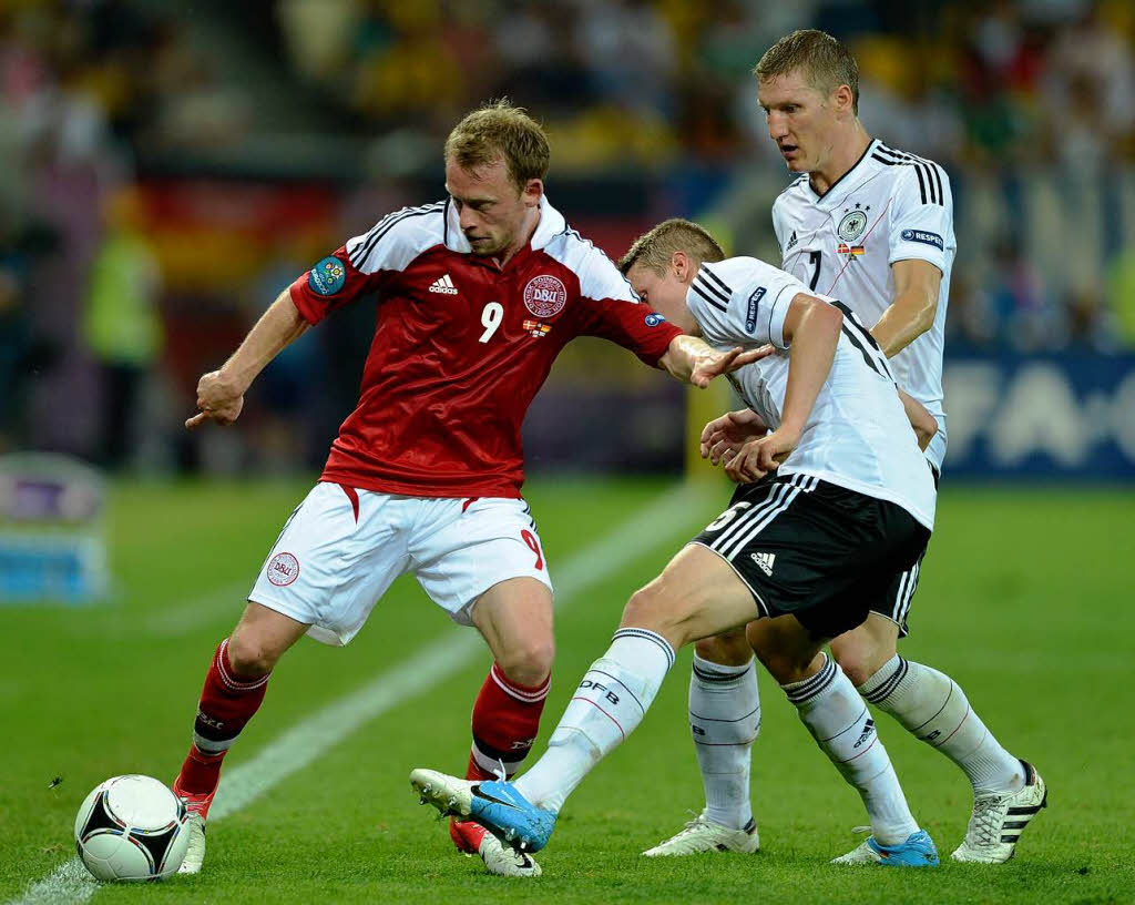 Mit einem Sieg htten sich die Dnen selbst in das Viertelfinale gebracht und dem Favoriten Deutschland ein Bein stellen knnen.