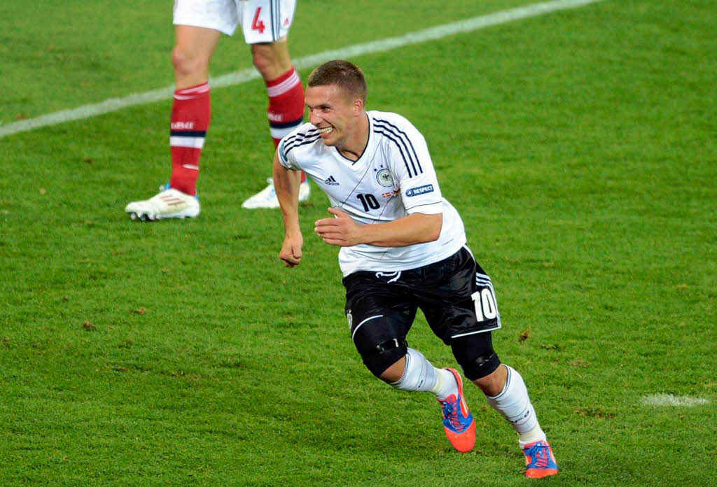 Der 27-Jhrige steht in der DFB-Torjgerliste nun mit vier Treffern allein auf Platz sechs und lie Uwe Seeler (43 Tore) hinter sich.