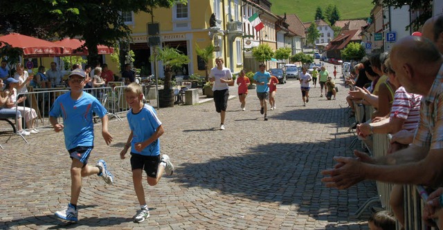 Beim Todtnauer Sponsorenlauf zu Gunste...lfe waren ber 200 Lufer im Einsatz.   | Foto: Verena Wehrle