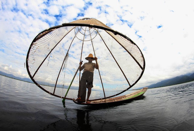 Nicht mehr fischen als wieder heranwc...See in Birma sich an diese Regel hlt?  | Foto: dapd