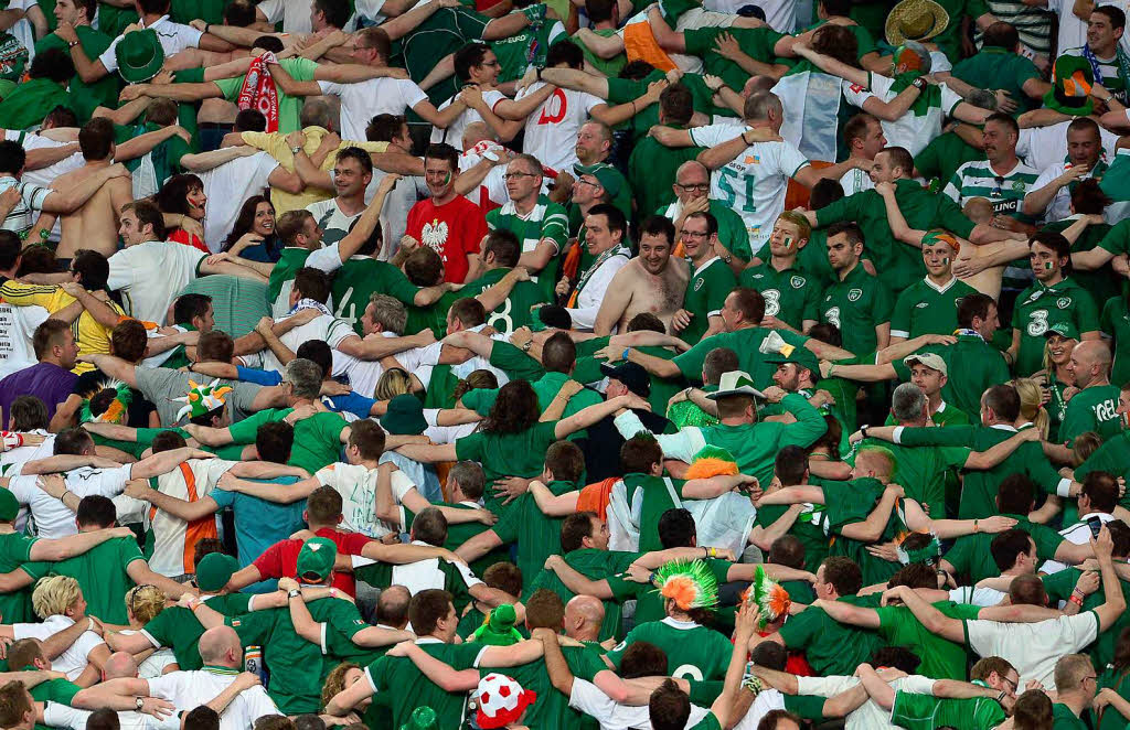 Irlands Fans singen und feiern trotzdem.