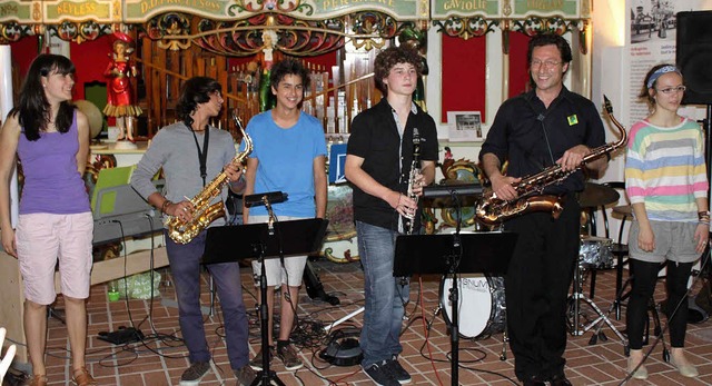 Die Jugend-Jazzband &#8222;Backhouse G...rffnete das Konzert im Gewlbekeller.  | Foto: Beckmann