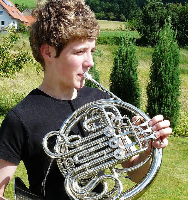 Josua Rinklin (15), erfolgreicher Horn...n), beide zwlf Jahre, aus Waldkirch.   | Foto: Eberhard Weiss