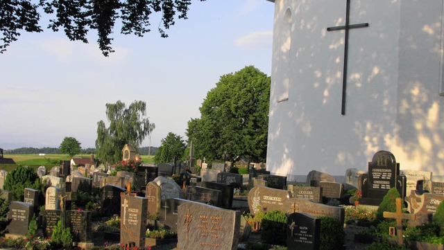 Die Friedhofsgebhren wurden in Grwihl wieder gesenkt.  | Foto: rolf albiez