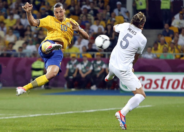 Zlatan Ibrahimovic vollendet unhaltbar zum 1:0 fr Schweden.   | Foto: DAPD
