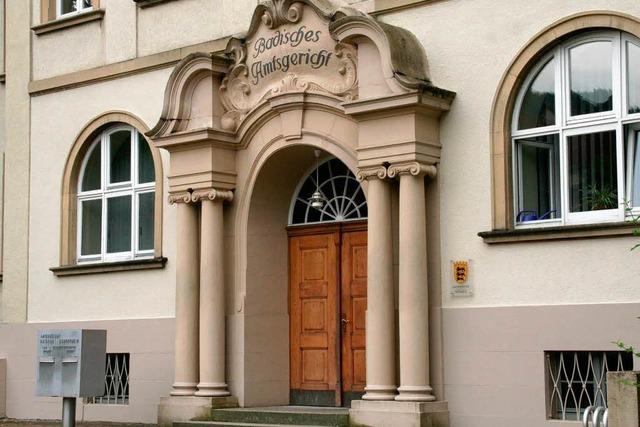 Karlsruhe versetzt Rechtspfleger – ohne Wissen des Notars und der Stadt