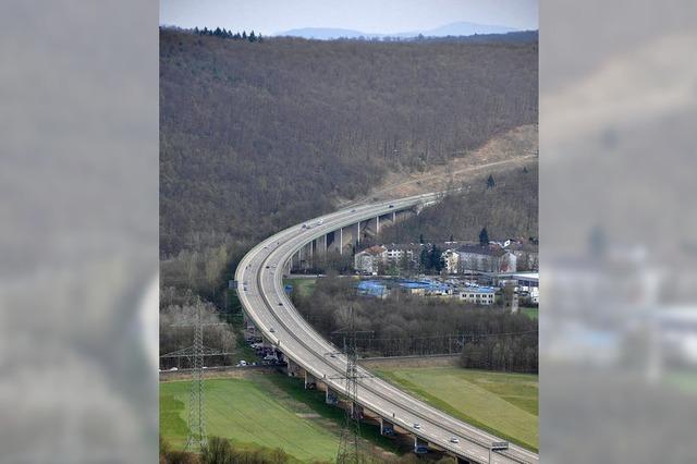 Sanierung der Wiesentalbrücke der A 98 bringt Staus