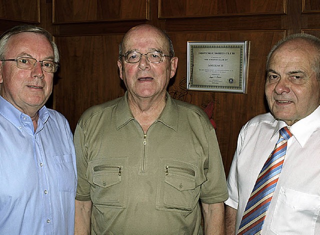 40 Jahre war Klaus Mordhorst (Mitte) f...d Kukuk (rechts) und Roland Zschabel.   | Foto: Paul Schleer