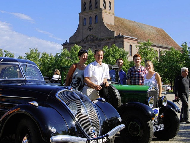 Vor der Oldtimer-Rallye  zeigt Michael...steht ein Citron aus dem Jahre 1936.   | Foto: Hans-Jochen Voigt