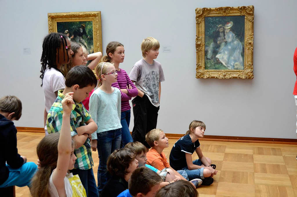 Die Klasse 4a aus Weil-Haltingen besichtigt die Renoir-Ausstellung im Kunstmuseum Basel. Die Klasse 4a aus Weil-Haltingen besichtigt die Renoir-Ausstellung im Kunstmuseum Basel.